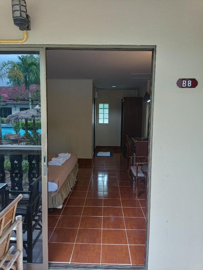 Ban Nam Mao Resort Na Chom Thian Bagian luar foto