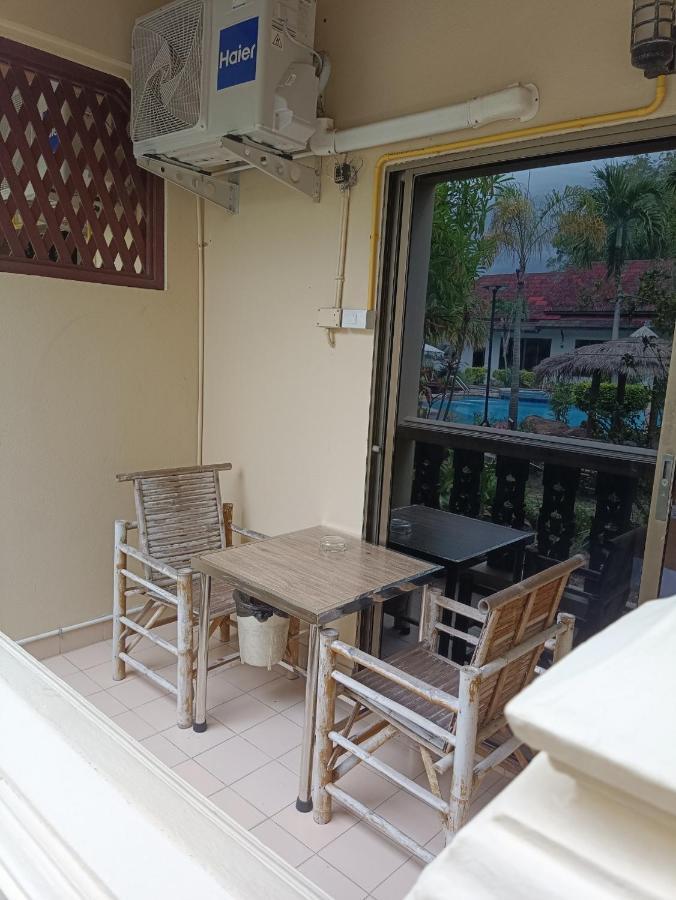 Ban Nam Mao Resort Na Chom Thian Bagian luar foto