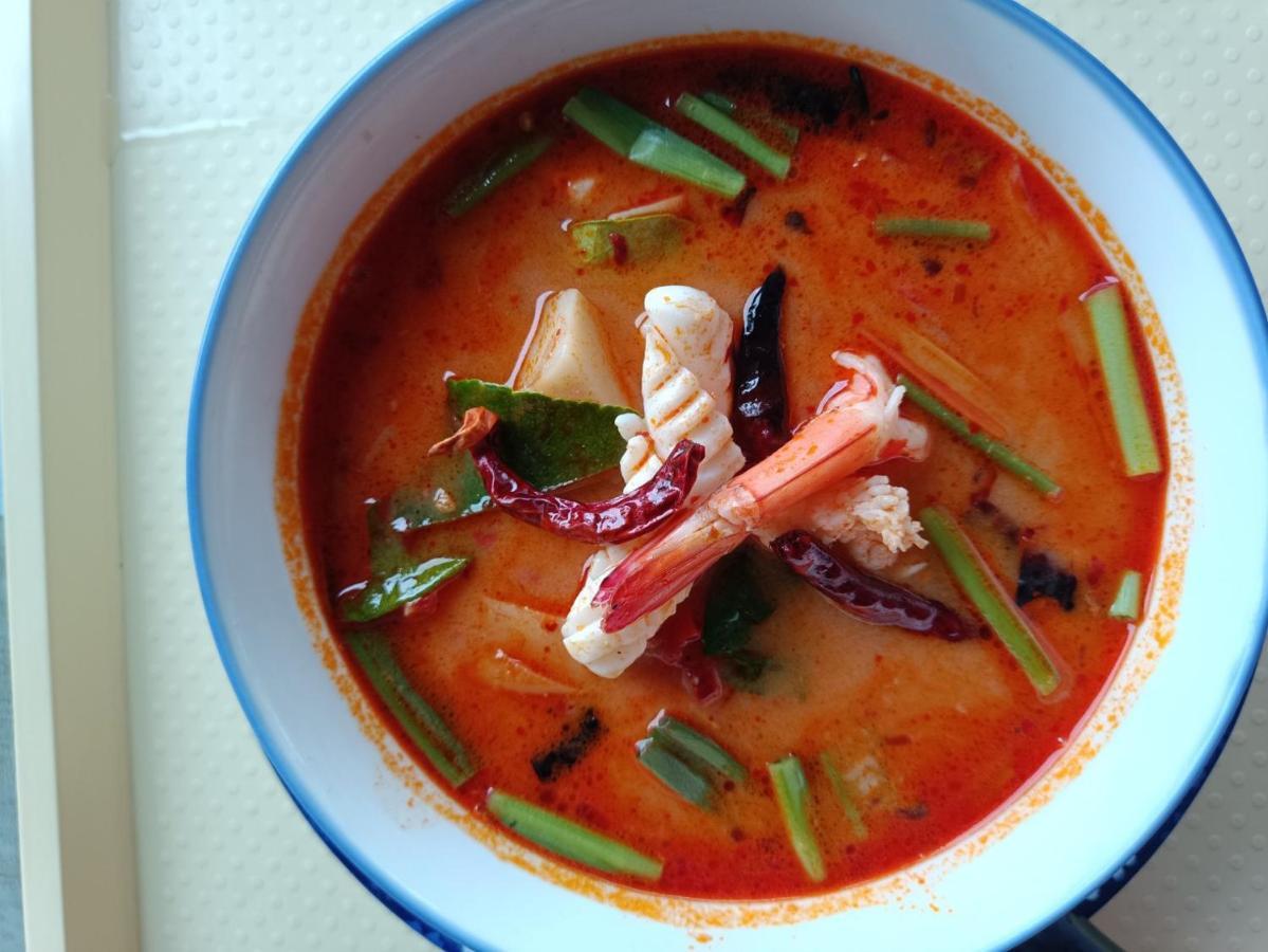 Ban Nam Mao Resort Na Chom Thian Bagian luar foto