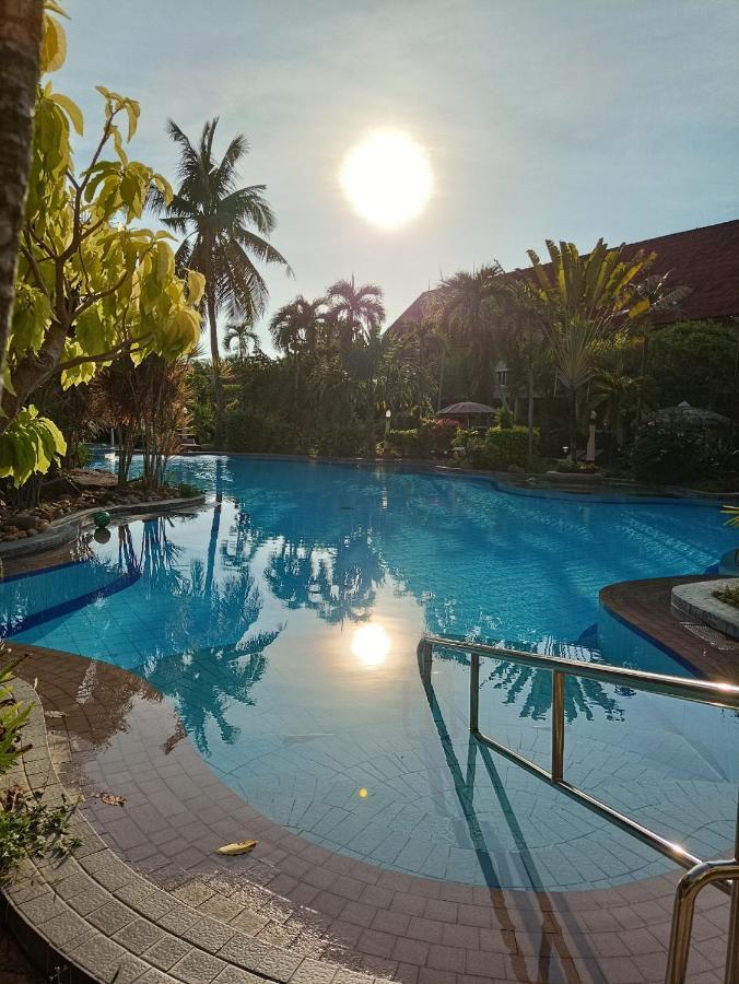 Ban Nam Mao Resort Na Chom Thian Bagian luar foto