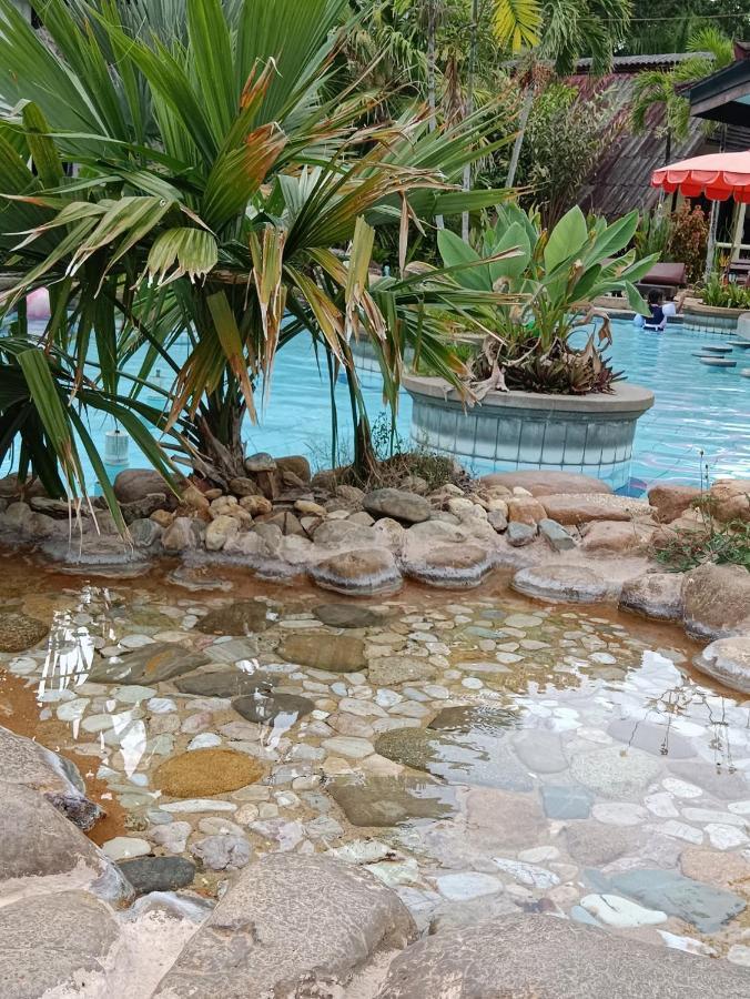 Ban Nam Mao Resort Na Chom Thian Bagian luar foto