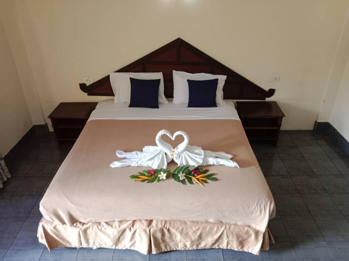 Ban Nam Mao Resort Na Chom Thian Bagian luar foto