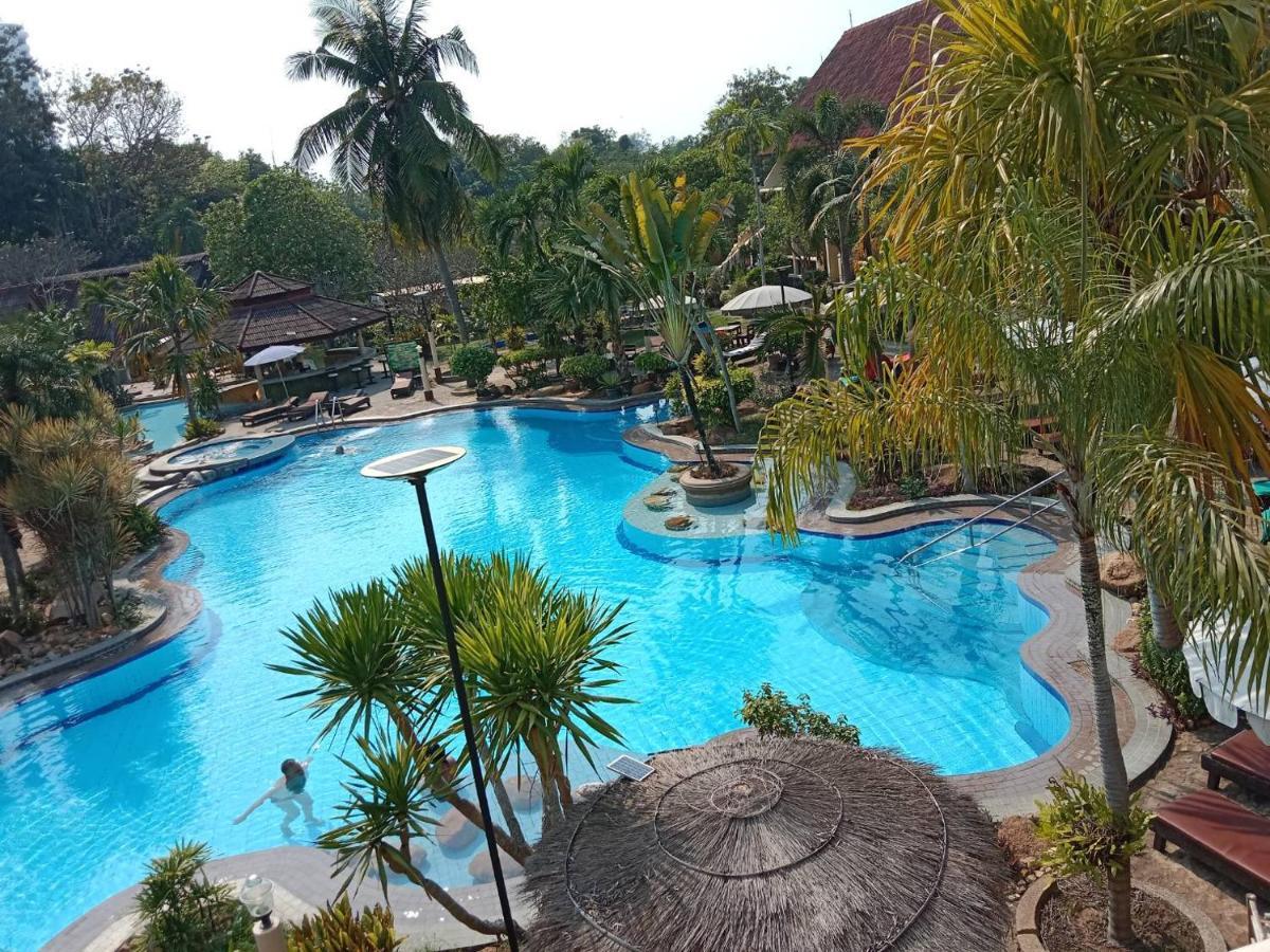 Ban Nam Mao Resort Na Chom Thian Bagian luar foto
