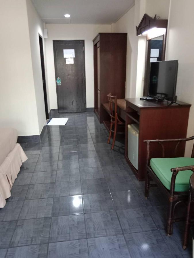 Ban Nam Mao Resort Na Chom Thian Bagian luar foto